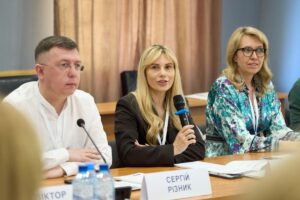 Організація триденного науково-експертного семінару з конституційного аналізу в Закарпатській області